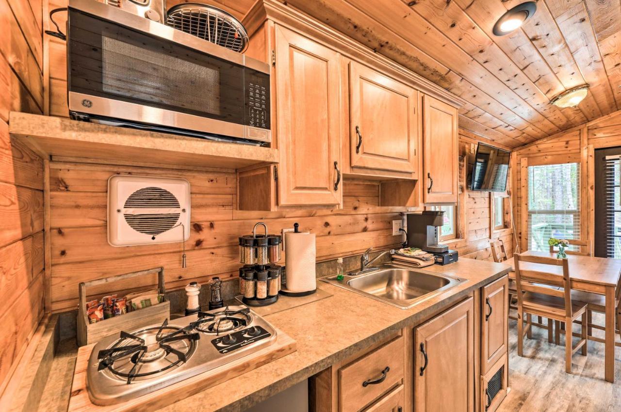 Beautiful New Bern Studio Cabin With Fire Pit! Buitenkant foto