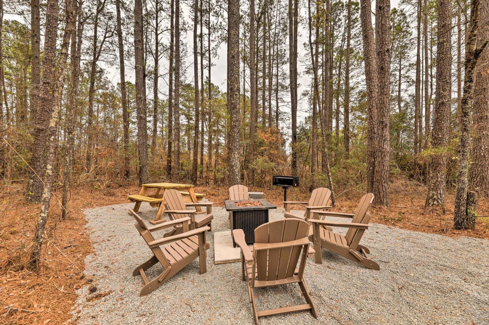 Beautiful New Bern Studio Cabin With Fire Pit! Buitenkant foto