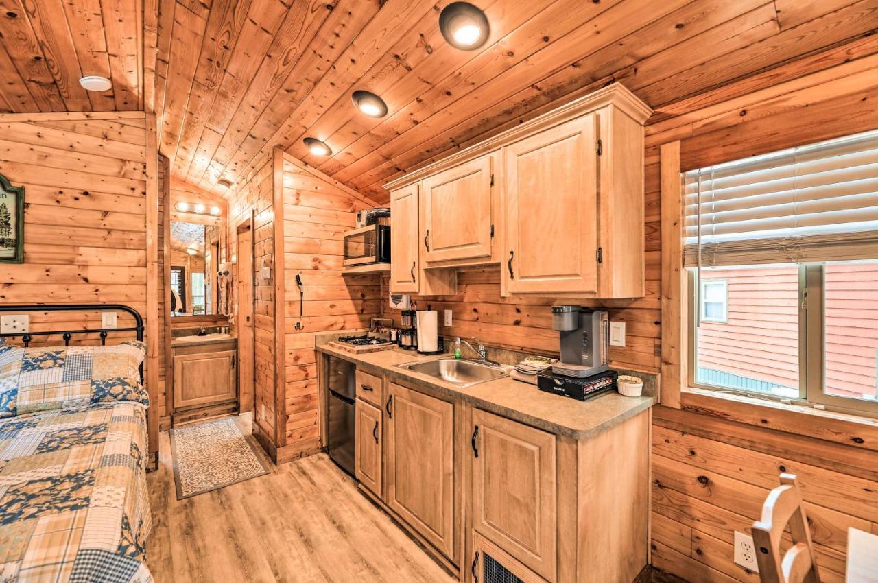 Beautiful New Bern Studio Cabin With Fire Pit! Buitenkant foto